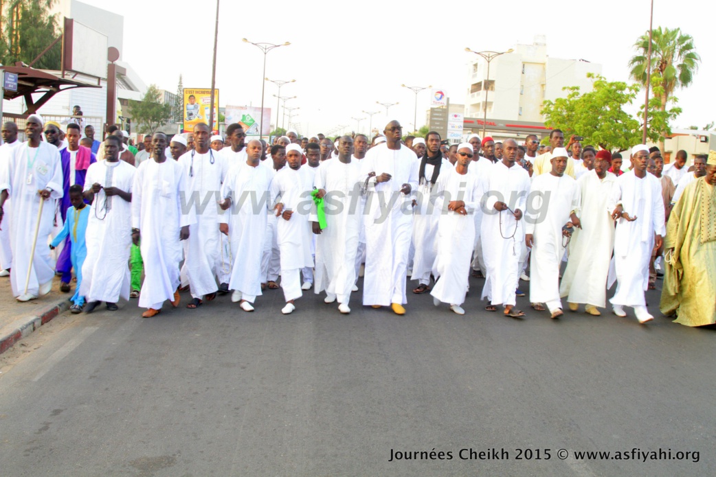 PHOTOS - Les Images de la seconde journée des Journées Cheikh 2015 ( Marche des jeunes Tidianes et Conférence de clôture) 