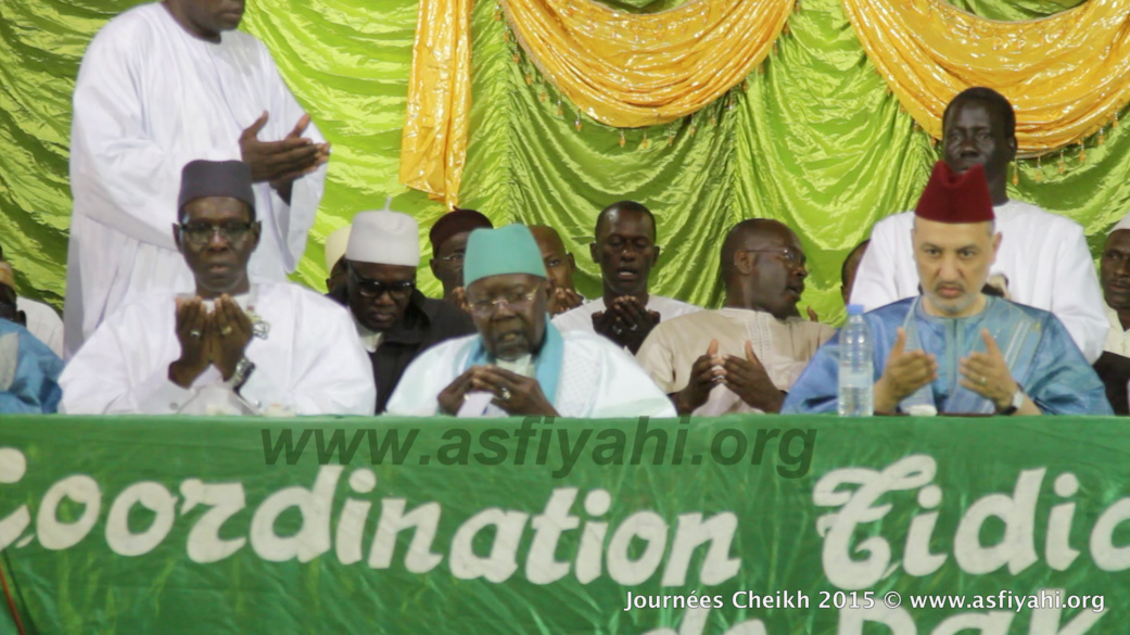 PHOTOS - Les Images de la seconde journée des Journées Cheikh 2015 ( Marche des jeunes Tidianes et Conférence de clôture) 