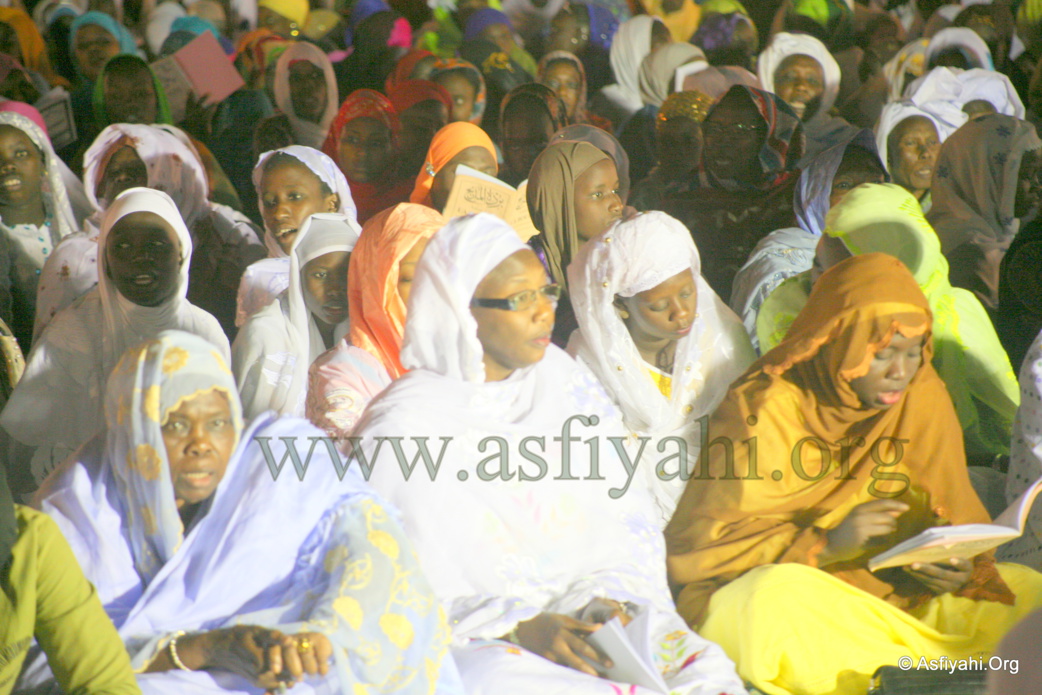 PHOTOS - Les Images du Burd Populaire organisé à la place de l'Obelisque 