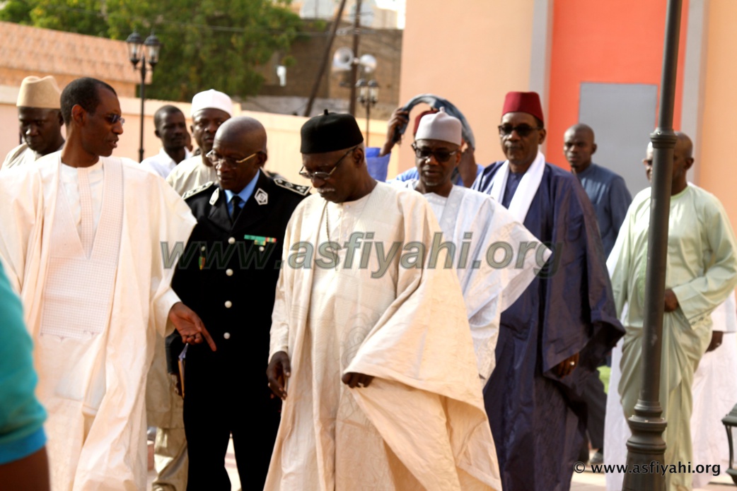PHOTOS - MAWLID 2015/2 - Les Autorités Religieuses de Tivaouane procèdent aux derniers réglages avec le Ministre de l'Intérieur PHOTOS - MAWLID 2015/2 - Les Autorités Religieuses de Tivaouane procèdent aux derniers réglages avec le Ministre de l'Intérieur
