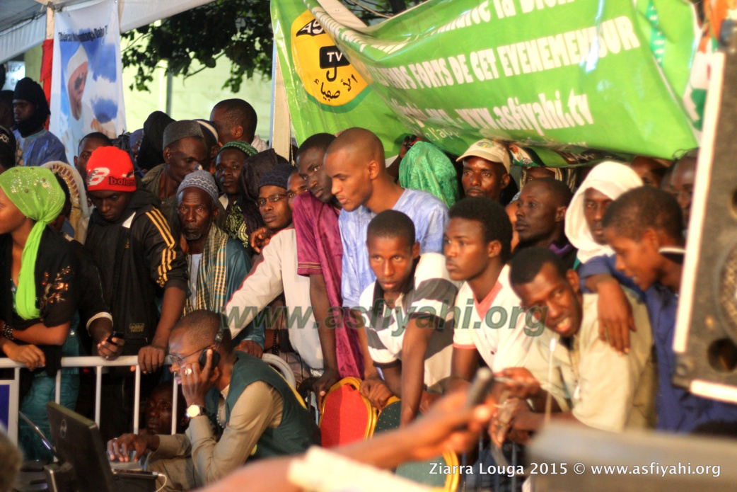 PHOTOS - DIRECT ZIARRA LOUGA - Les Images de la veillée religieuse organisée ce Vendredi 8 Janvier 2016 à la residence du Khalif Thierno Bachir Tall