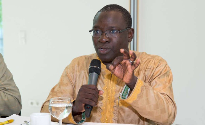 Dr. Bakary SAMBE sur les caricatures de Jeune Afrique : « Les médias occidentaux doivent réinscrire le respect parmi les valeurs du journalisme » Dr. Bakary SAMBE sur les caricatures de Jeune Afrique : « Les médias occidentaux doivent réinscrire le respect parmi les valeurs du journalisme »