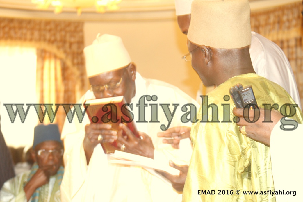 PHOTOS - Festival mémoire des « Penc » et villages de Dakar, « Ndakaru Demb » : l'EMAD reçoit LA bénédiction de Serigne Abdoul Aziz Sy Al Amine  