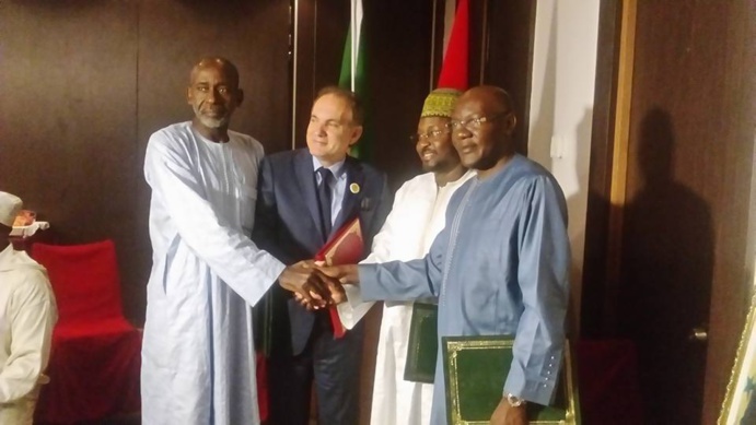 DESTINATION DAKAR-FÉZ-DAKAR-  Signature d'une convention de partenariat entre L’Office national marocain du tourisme et les grandes familles Tidianes du Senegal 