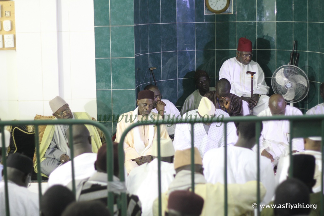 PHOTOS - KHADRATOUL DJUMAH - Serigne Abdoul Aziz Sy Al Amine hôte de Serigne Mor Diop aux parcelles assainies, vendredi 18 mars 2016 