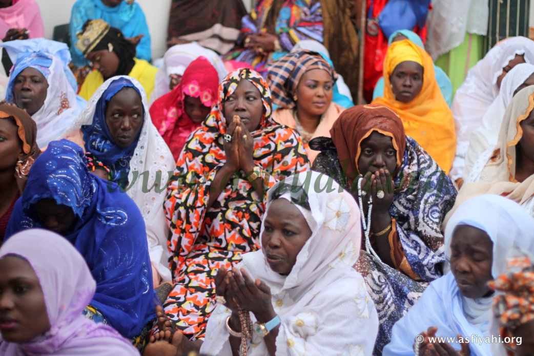 PHOTOS - KHADRATOUL DJUMAH - Serigne Abdoul Aziz Sy Al Amine hôte de Serigne Mor Diop aux parcelles assainies, vendredi 18 mars 2016 