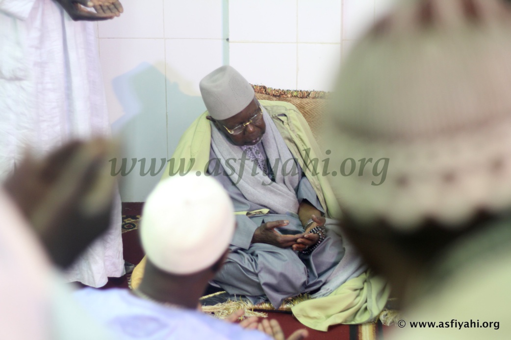 PHOTOS - KHADRATOUL DJUMAH - Serigne Abdoul Aziz Sy Al Amine hôte de Serigne Mor Diop aux parcelles assainies, vendredi 18 mars 2016 
