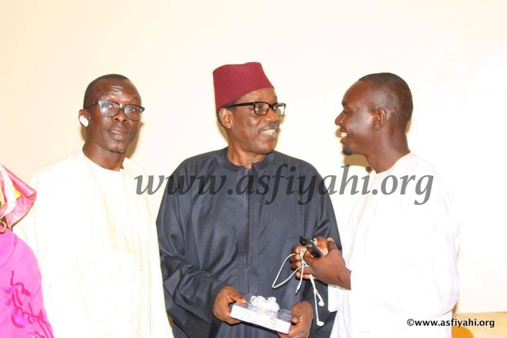 PHOTOS - Serigne Maodo SY Dabakh reçoit l'entente des mouvements et associations de développement (EMAD) dans le cadre du FESPENC 2016