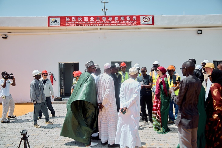 Visite de l’Ambassadrice du Royaume-Uni à Tivaouane : à la centrale solaire et à la Grande Mosquée Visite de l’Ambassadrice du Royaume-Uni à Tivaouane : à la centrale solaire et à la Grande Mosquée
