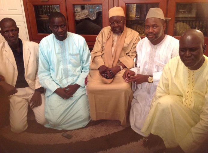 VIDEO ET PHOTOS - CRISE SCOLAIRE - Al Amine poursuit les négociations à Tivaouane et met en garde les fossoyeurs de la paix VIDEO ET PHOTOS - CRISE SCOLAIRE - Al Amine poursuit les négociations à Tivaouane et met en garde les fossoyeurs de la paix