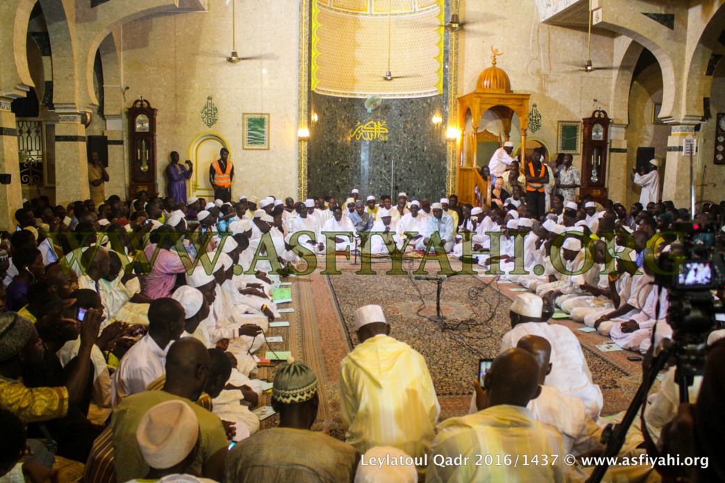 PHOTOS - 2 JUILLET 2016 À TIVAOUANE - Les Images de la Leylatoul Qadr à la Mosquée Serigne Babacar Sy (rta)