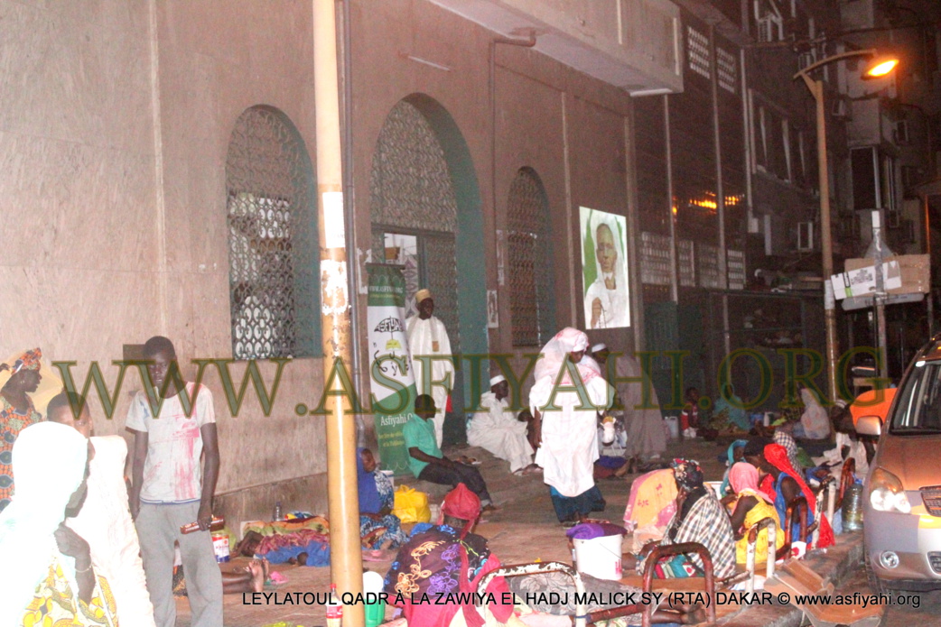PHOTOS - 2 JUILLET 2016 À DAKAR - Les images de la leylatoul Qadr 2016 à la Zawiya El Hadj Malick Sy de Dakar