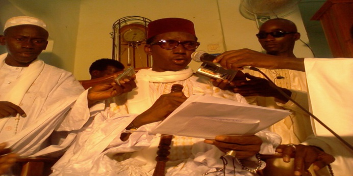 KORITÉ 2016 À THIÈS : La famille Ndiéguéne exhorte les musulmans à ne pas s’arrêter à la fin du ramadan et reprendre les vieilles habitudes et les péchés KORITÉ 2016 À THIÈS : La famille Ndiéguéne exhorte les musulmans à ne pas s’arrêter à la fin du ramadan et reprendre les vieilles habitudes et les péchés