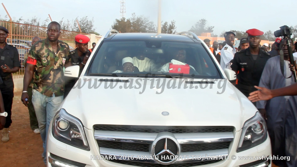 PHOTOS - 15 JUILLET 2016 AU STADE AMADOU BARRY - Regardez les images de la Hadratoul Djumah exceptionnelle presidée par Serigne Abdoul Aziz Sy Al Amine 