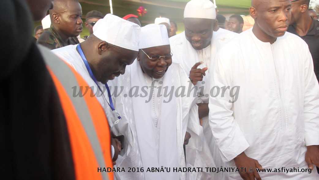 PHOTOS - 15 JUILLET 2016 AU STADE AMADOU BARRY - Regardez les images de la Hadratoul Djumah exceptionnelle presidée par Serigne Abdoul Aziz Sy Al Amine 