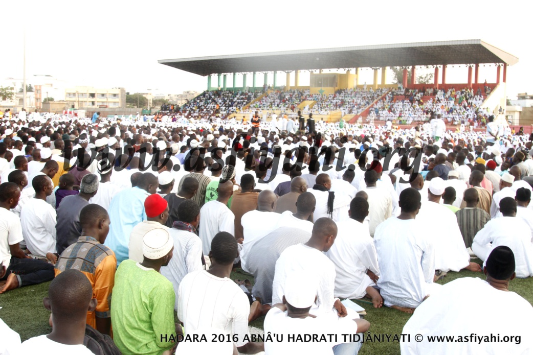 PHOTOS - 15 JUILLET 2016 AU STADE AMADOU BARRY - Regardez les images de la Hadratoul Djumah exceptionnelle presidée par Serigne Abdoul Aziz Sy Al Amine 