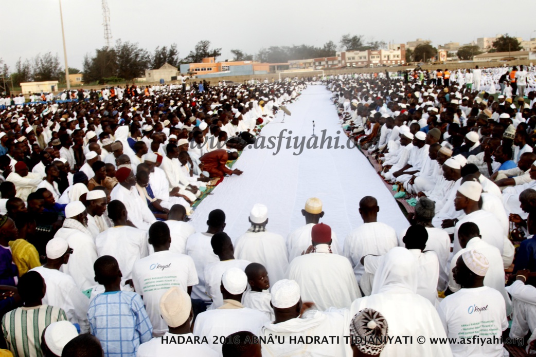 PHOTOS - 15 JUILLET 2016 AU STADE AMADOU BARRY - Regardez les images de la Hadratoul Djumah exceptionnelle presidée par Serigne Abdoul Aziz Sy Al Amine 