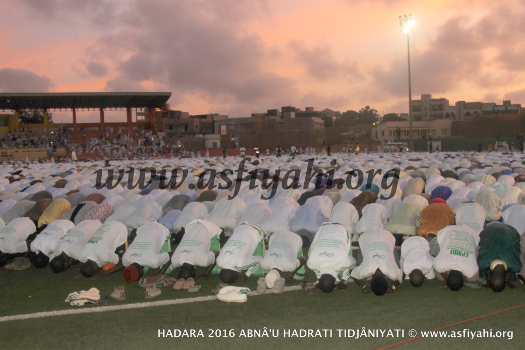 PHOTOS - 15 JUILLET 2016 AU STADE AMADOU BARRY - Regardez les images de la Hadratoul Djumah exceptionnelle presidée par Serigne Abdoul Aziz Sy Al Amine 