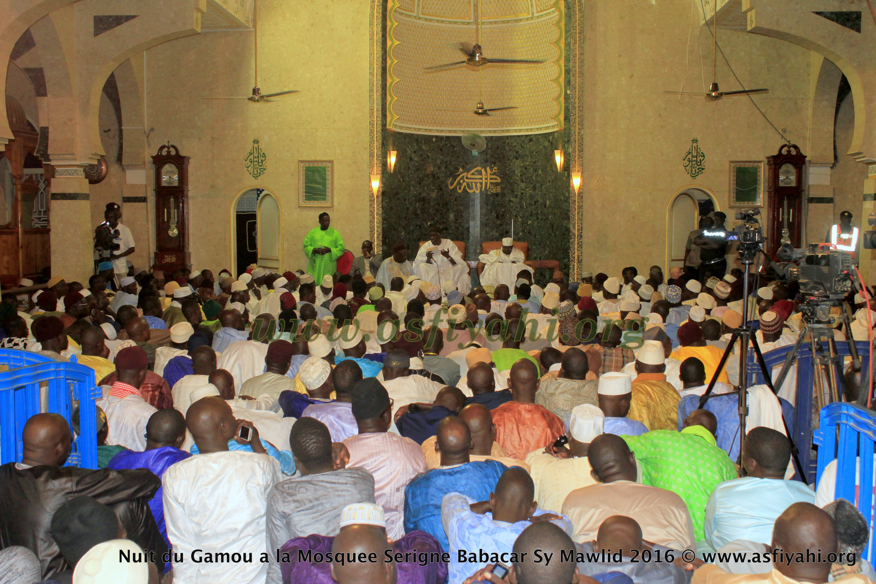 PHOTOS - GAMOU TIVAOUANE 2016 - Nuit du Gamou à la Mosquée Serigne Babacar Sy (rta)
