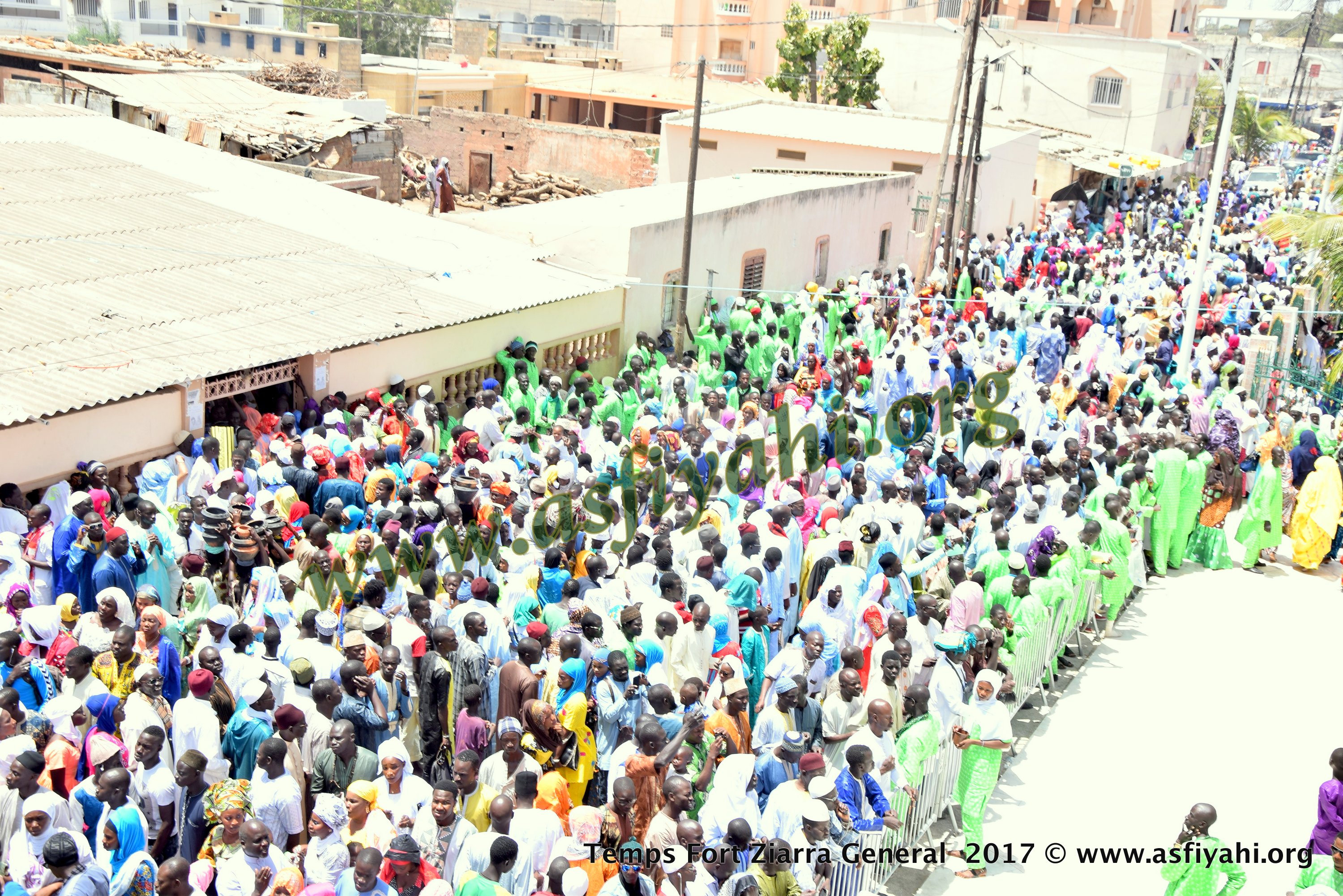 PHOTOS - ALBUM 3 - ZIARRE GENERALE 2017 - Les fidèles s’abreuvent aux sources d'El Hadji Malick Sy (rta)