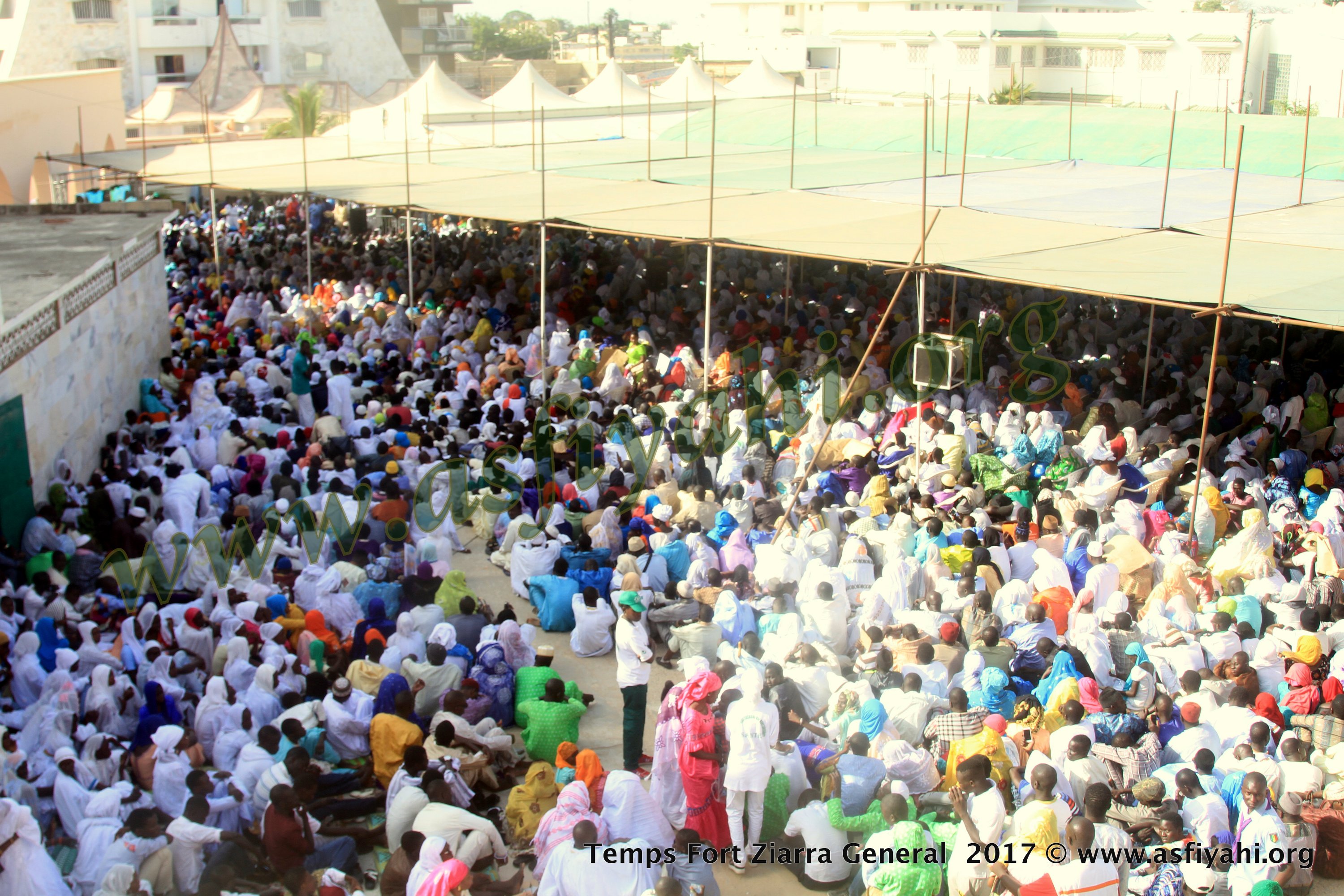 PHOTOS - ALBUM 3 - ZIARRE GENERALE 2017 - Les fidèles s’abreuvent aux sources d'El Hadji Malick Sy (rta)