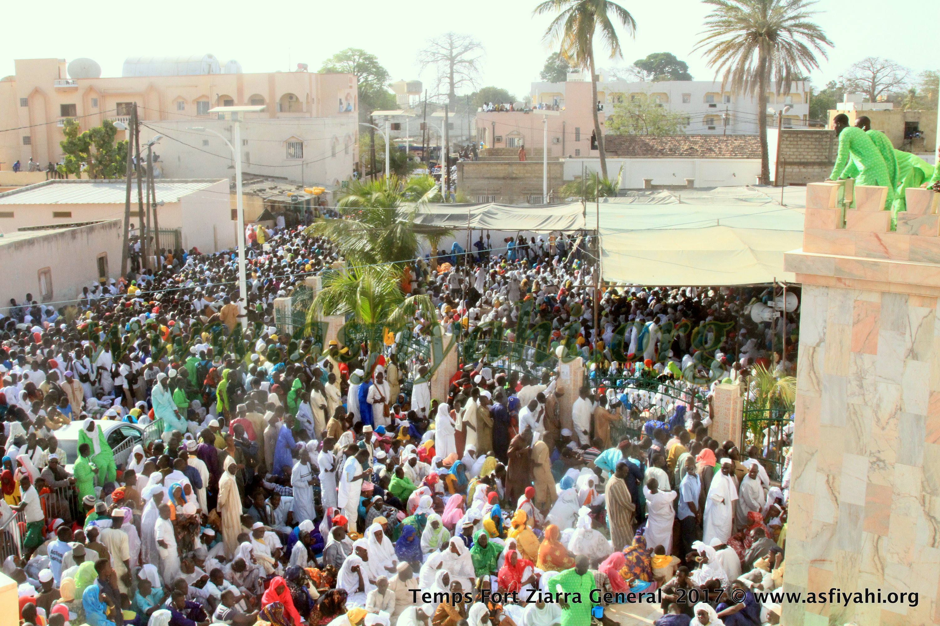 PHOTOS - ALBUM 3 - ZIARRE GENERALE 2017 - Les fidèles s’abreuvent aux sources d'El Hadji Malick Sy (rta)