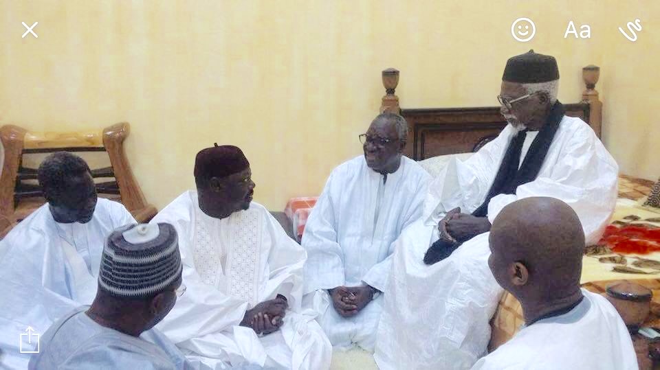 CONDOLÉANCES AU KHALIF DES MOURIDES - Une délégation de Serigne Abdoul Aziz Sy Al Amine reçue par Serigne Cheikh Sidy Mokhtar Mbacké