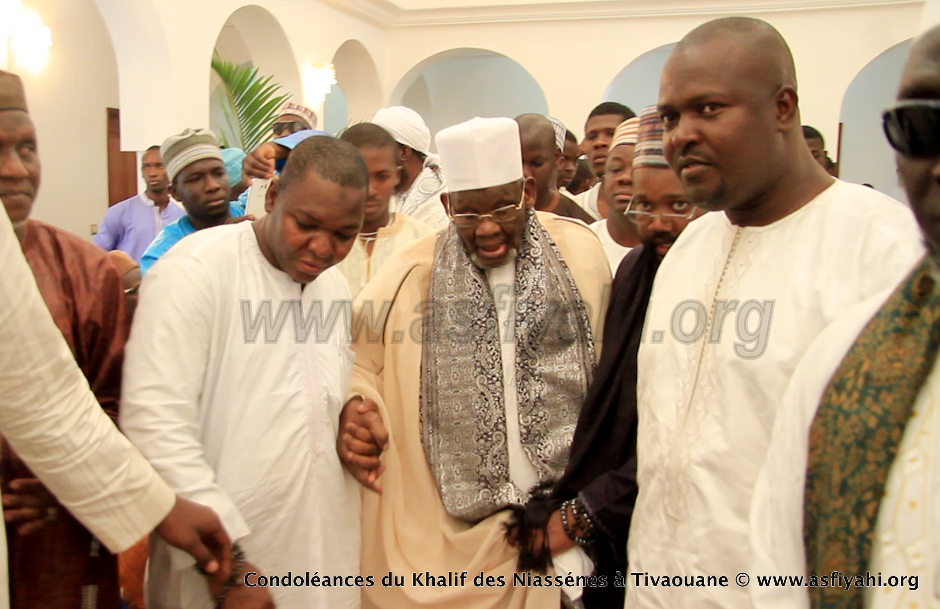 PHOTOS - TIVAOUANE - Les Images de la présentation de Condoléances du khalif de Médina Baye, Cheikh Ahmad Tidiane Niasse 