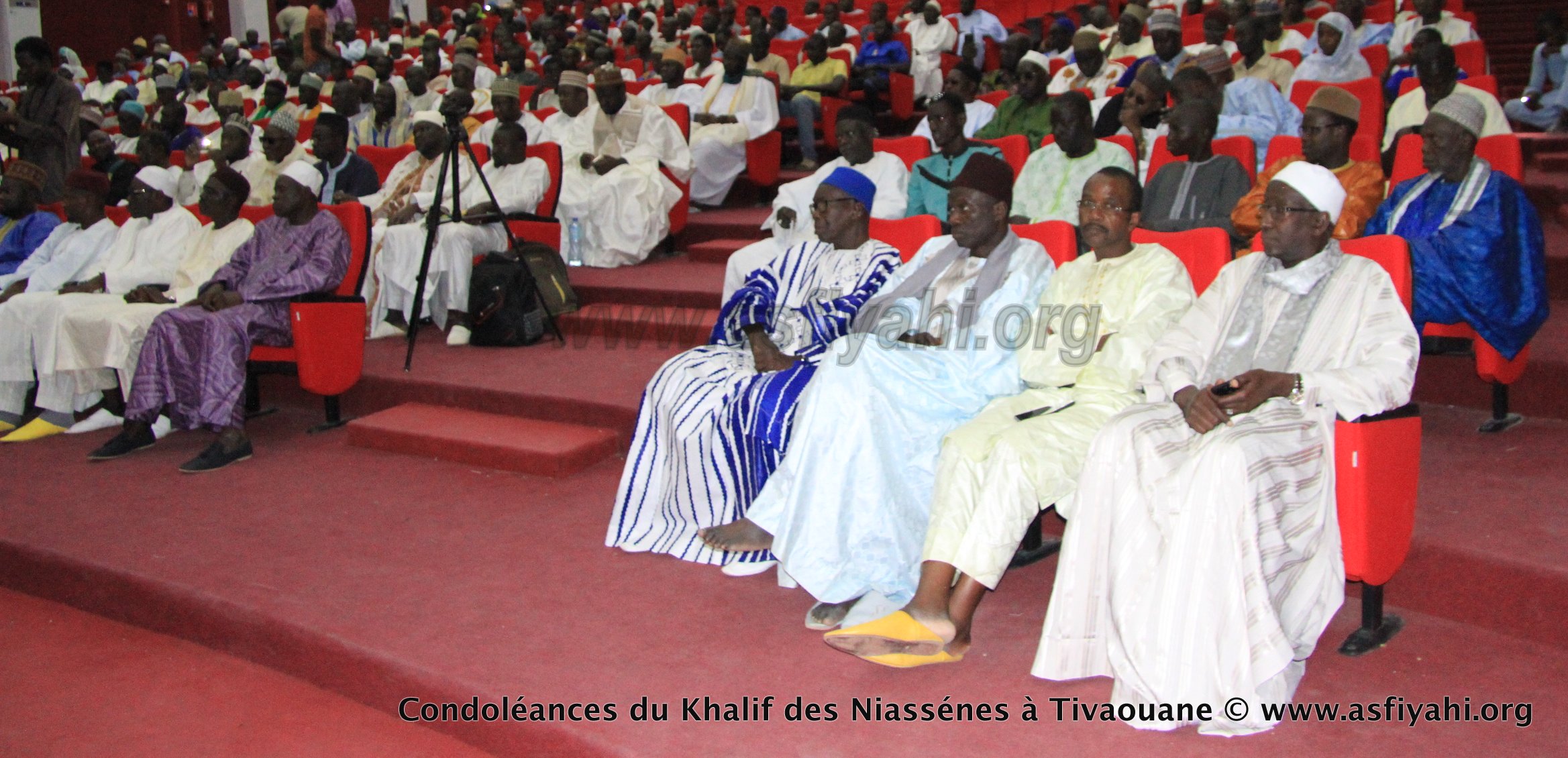 PHOTOS - TIVAOUANE - Les Images de la présentation de Condoléances du khalif de Médina Baye, Cheikh Ahmad Tidiane Niasse 