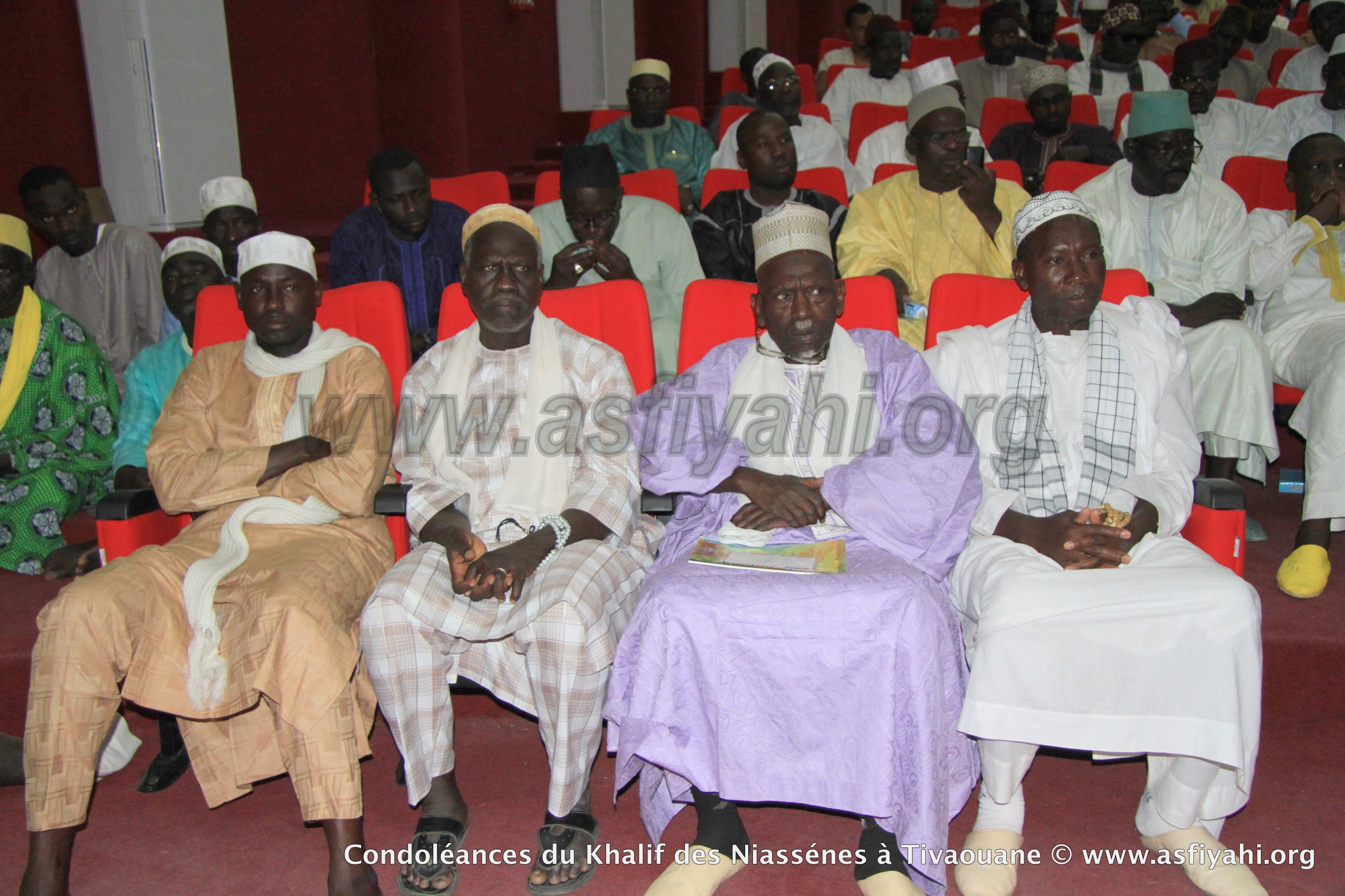 PHOTOS - TIVAOUANE - Les Images de la présentation de Condoléances du khalif de Médina Baye, Cheikh Ahmad Tidiane Niasse 