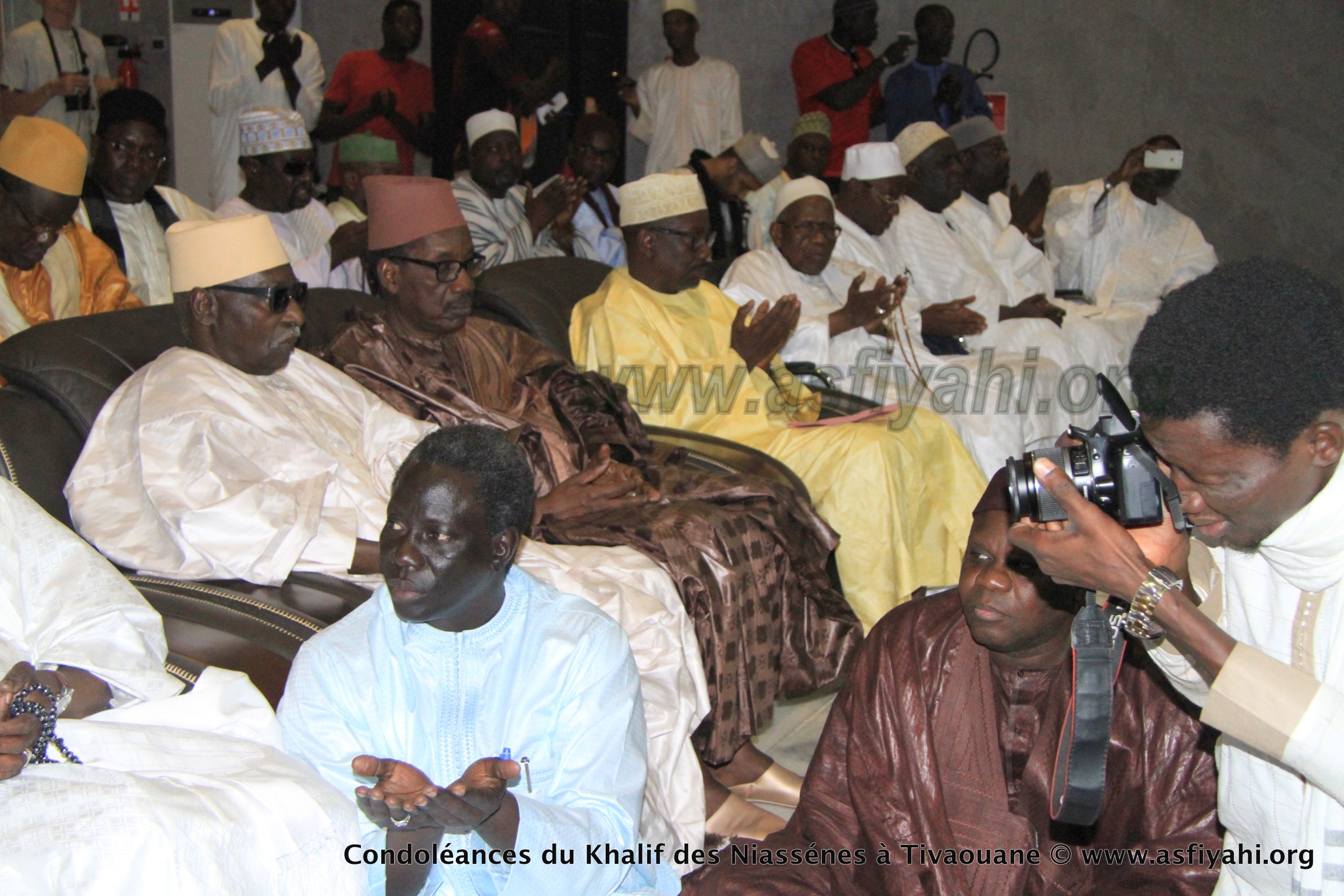 PHOTOS - TIVAOUANE - Les Images de la présentation de Condoléances du khalif de Médina Baye, Cheikh Ahmad Tidiane Niasse 