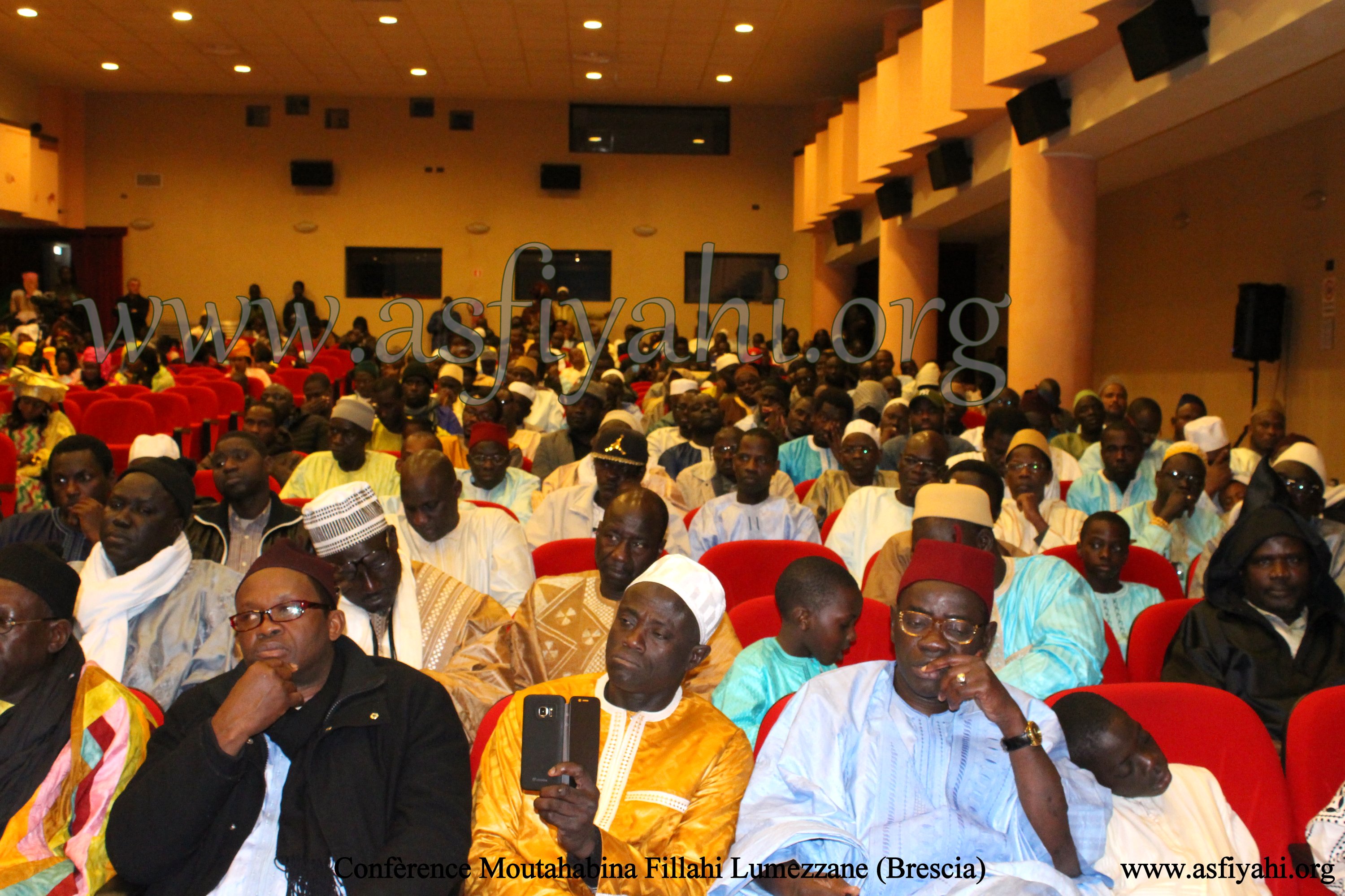 PHOTOS - BRESCIA - les Images de la Conférence du Dahiratoul Moutahabina Fillahi de Lumezzane, présidée par Serigne Moustapha SY Abdou