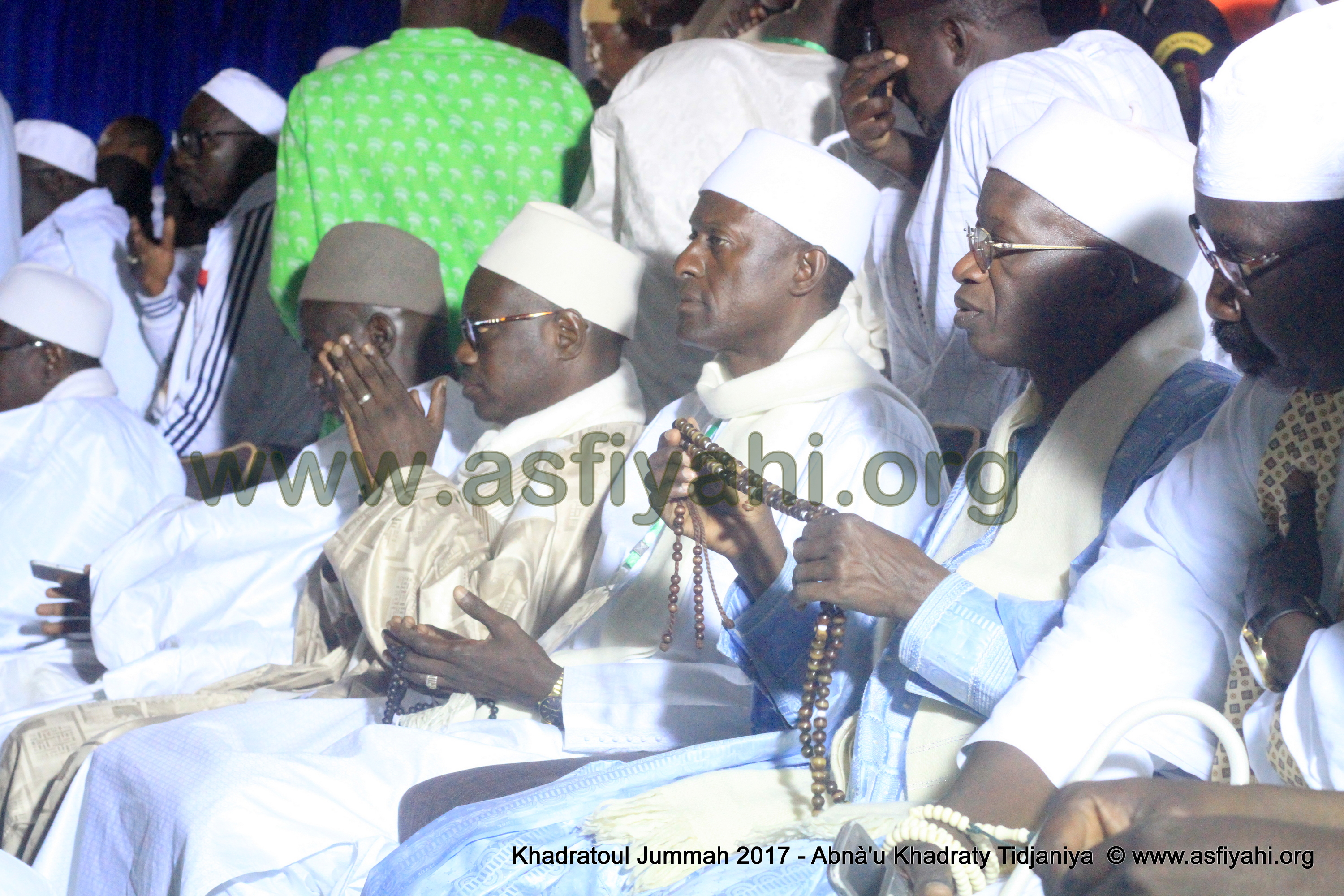 PHOTOS - Retour en Images sur la 5éme édition de la Hadratoul Djumah 2017, organisée au Stade Amadou Barry sous la direction de Serigne Abdoul Aziz Sy AL Amine  
