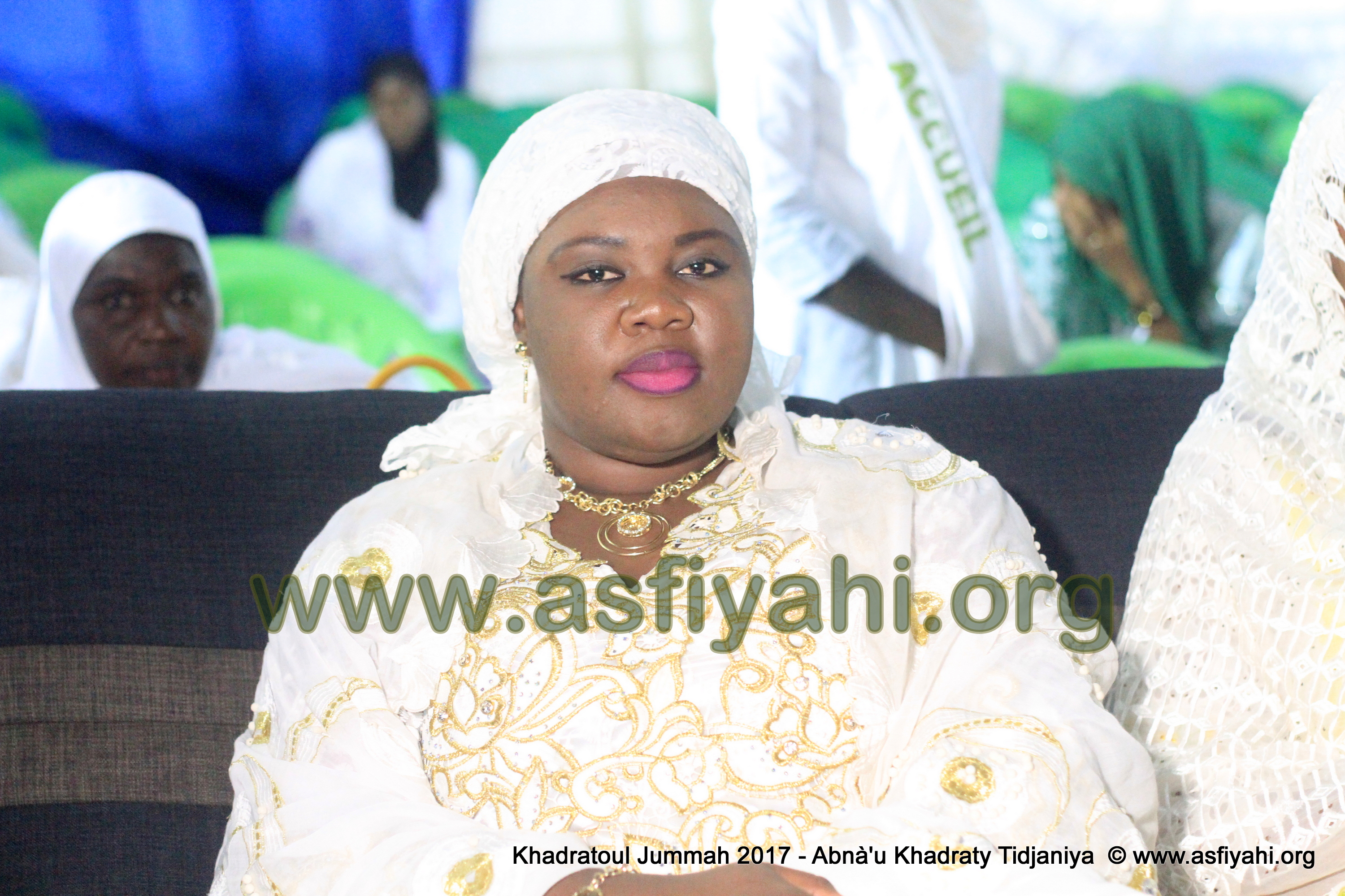 PHOTOS - Retour en Images sur la 5éme édition de la Hadratoul Djumah 2017, organisée au Stade Amadou Barry sous la direction de Serigne Abdoul Aziz Sy AL Amine  