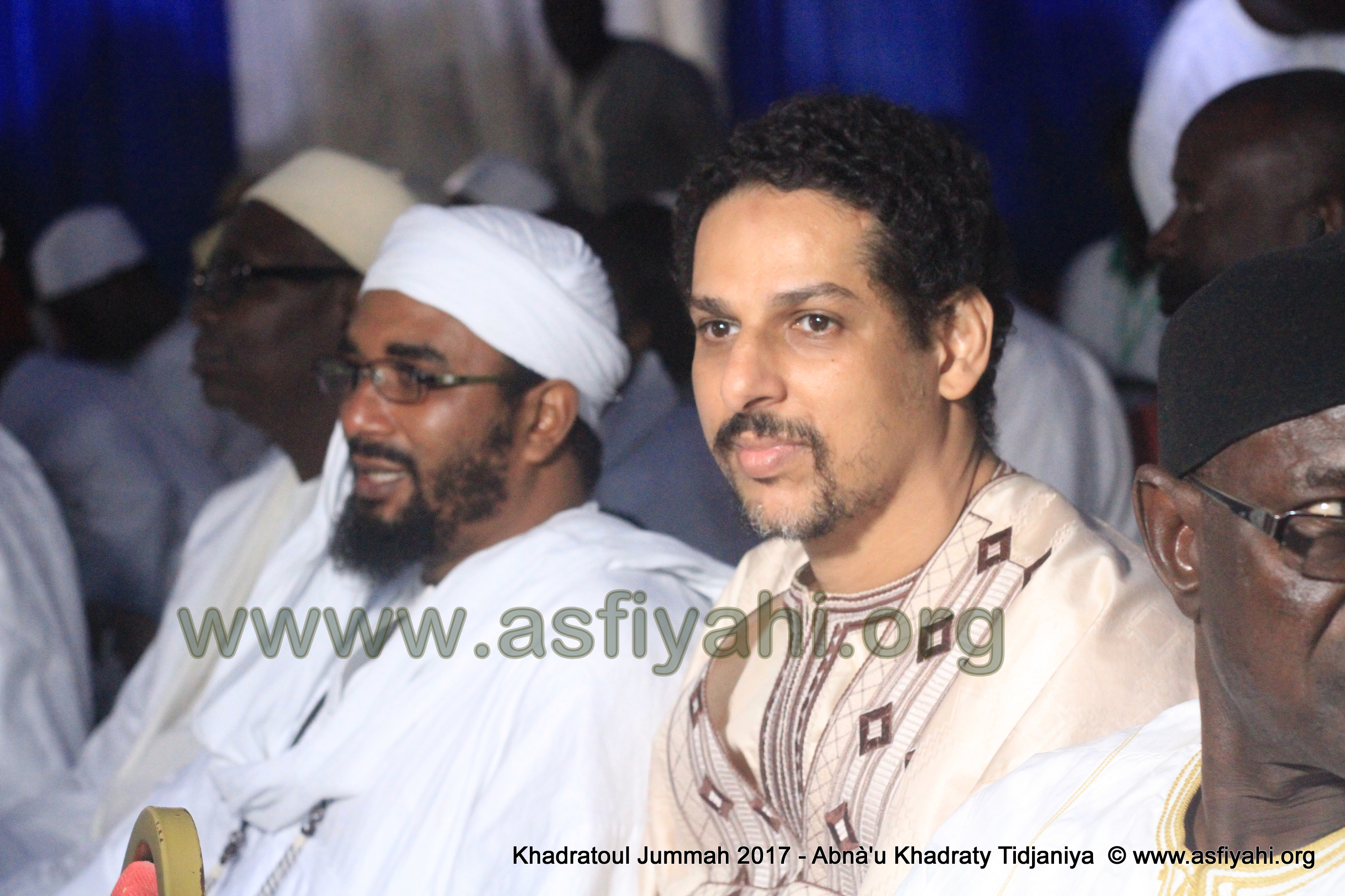 PHOTOS - Retour en Images sur la 5éme édition de la Hadratoul Djumah 2017, organisée au Stade Amadou Barry sous la direction de Serigne Abdoul Aziz Sy AL Amine  