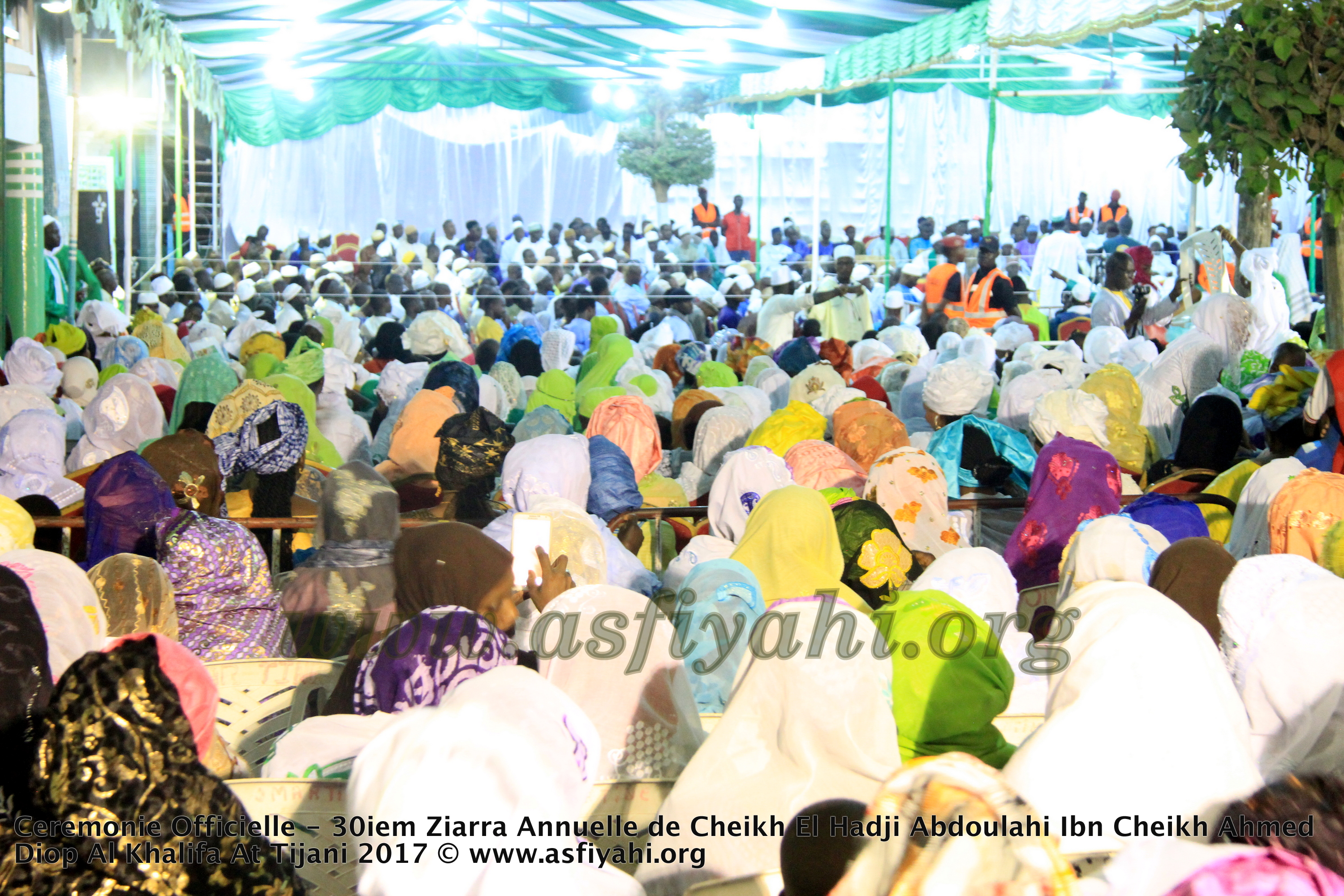 PHOTOS - RUFISQUE - Les Images de la Cérémonie Officielle de la 30éme Ziarra Ahmadiyya de Cheikh El Hadj Abdoulahi Ibn Cheikh Ahmed Diop, Vendredi 12 au Dimanche 13 Mai 2017