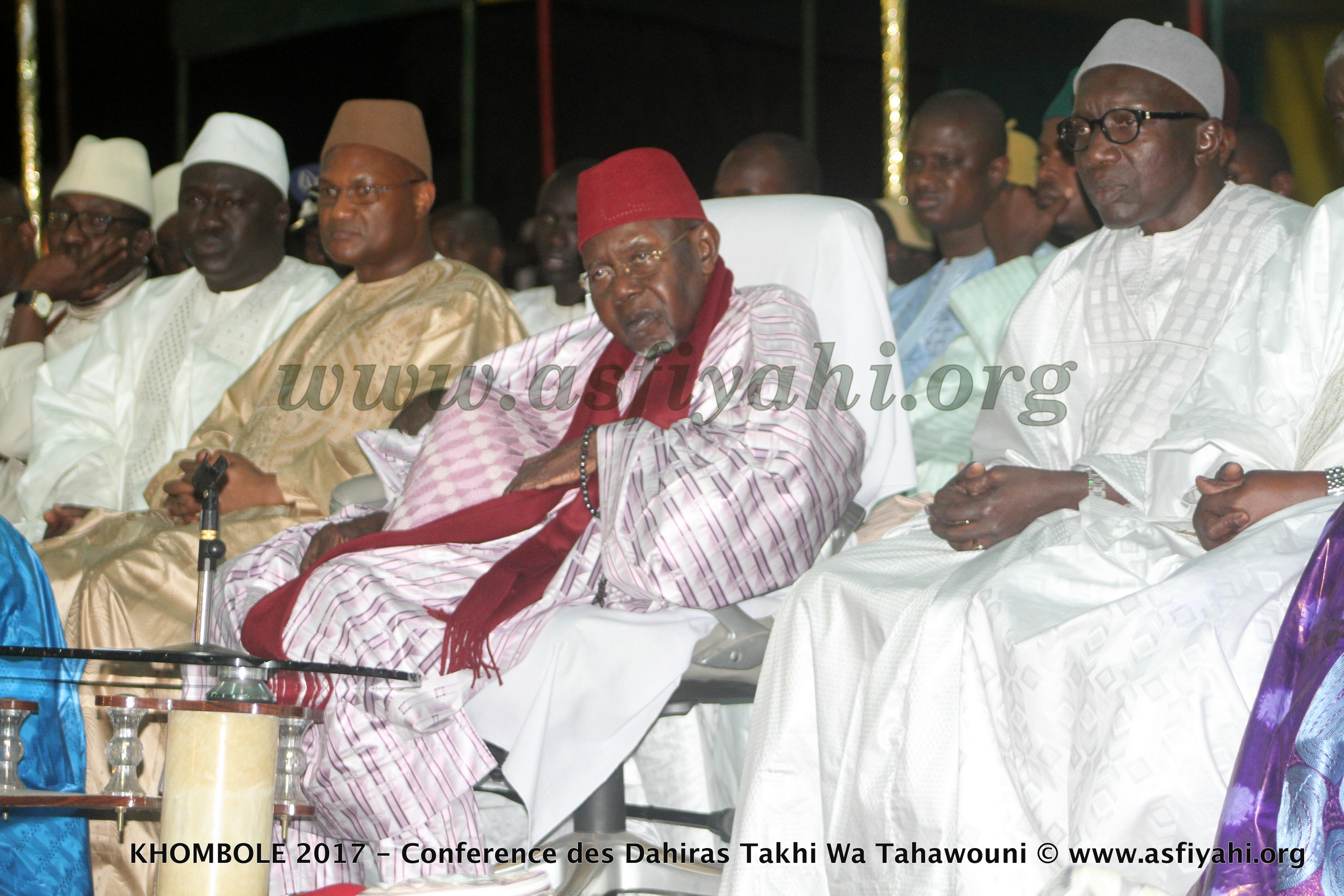 PHOTOS - KHOMBOLE 2017 - Les Images de la Conférence des Dahiras Takhi Wa Tahawouni présidée par le Khalif Général des Tidianes, Serigne Abdoul Aziz SY AL Amine 