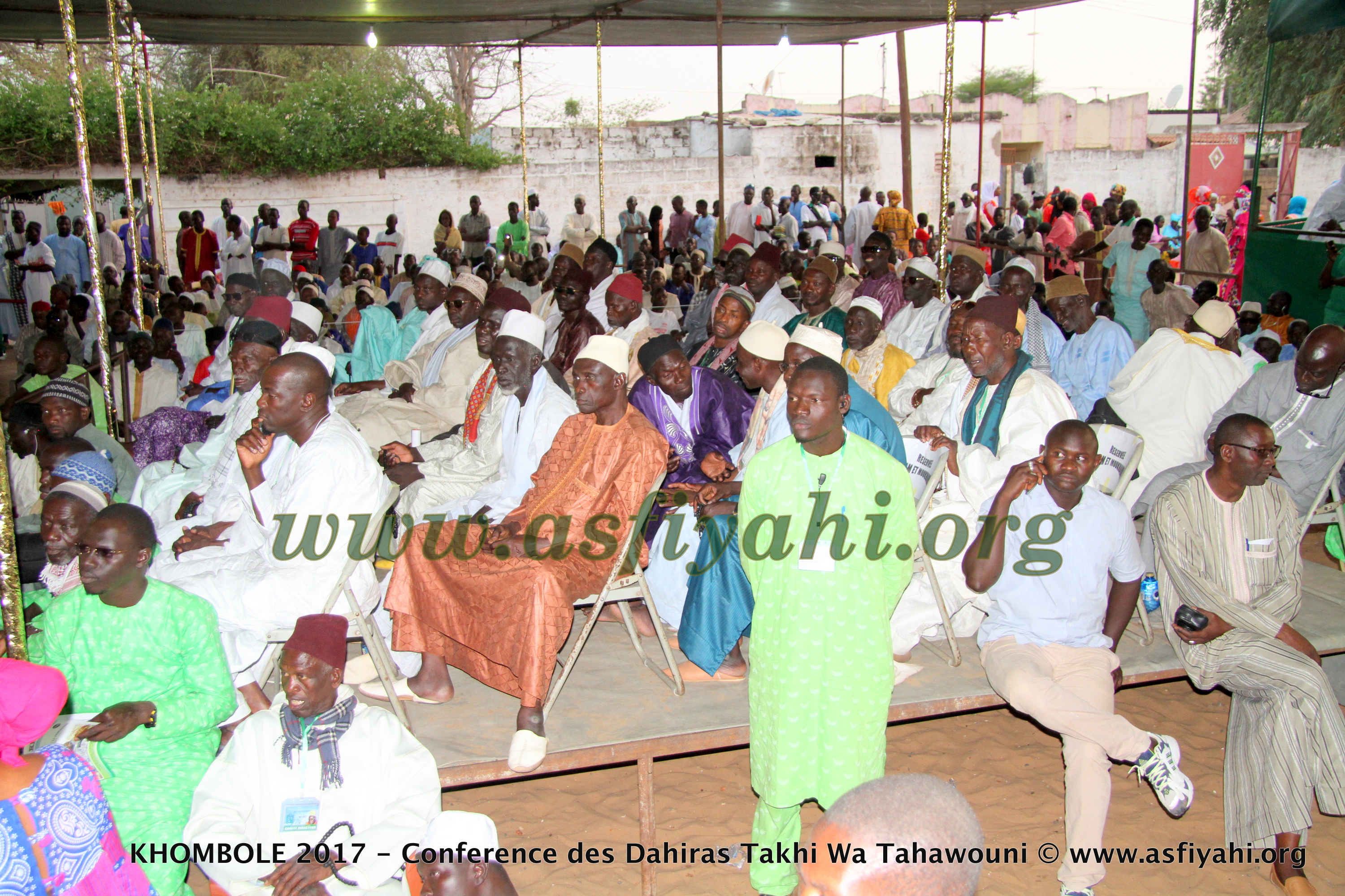 PHOTOS - KHOMBOLE 2017 - Les Images de la Conférence des Dahiras Takhi Wa Tahawouni présidée par le Khalif Général des Tidianes, Serigne Abdoul Aziz SY AL Amine 