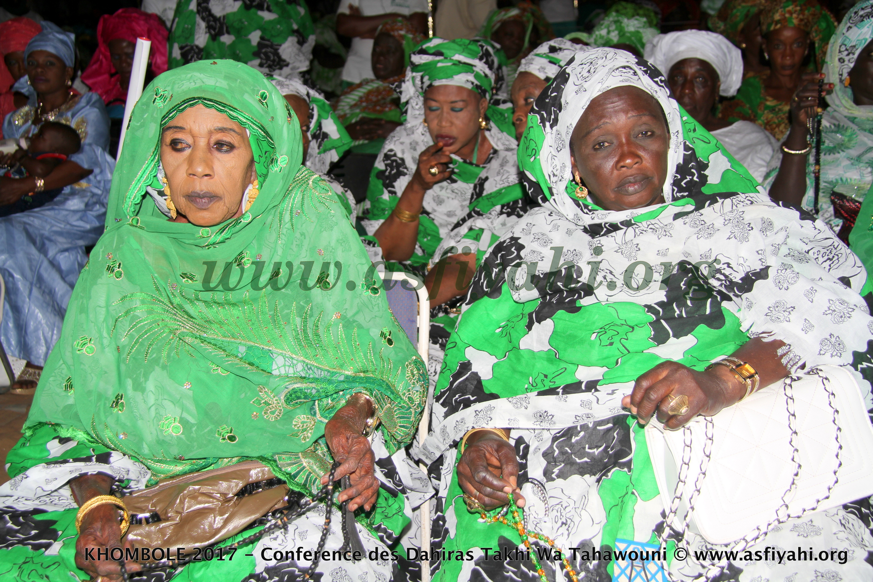 PHOTOS - KHOMBOLE 2017 - Les Images de la Conférence des Dahiras Takhi Wa Tahawouni présidée par le Khalif Général des Tidianes, Serigne Abdoul Aziz SY AL Amine 