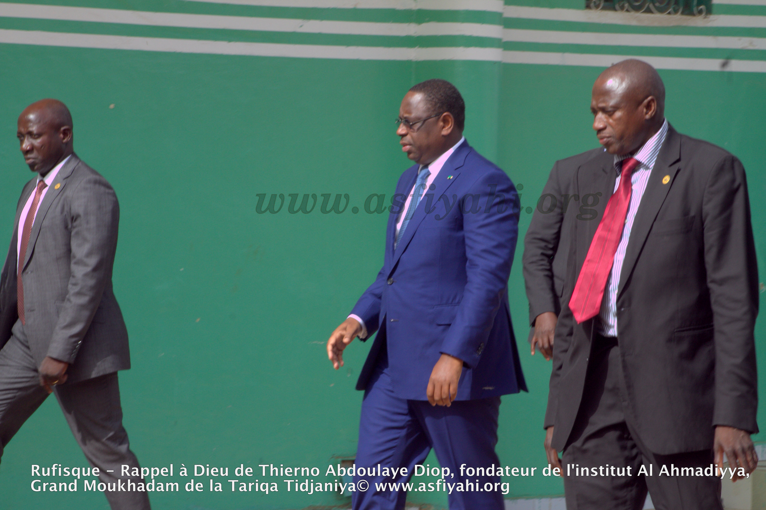 PHOTOS - Les images de la présentation de Condoléances du President Macky Sall chez Thierno Abdoulaye Diop, fondateur de l'institut Al Ahmadiyya