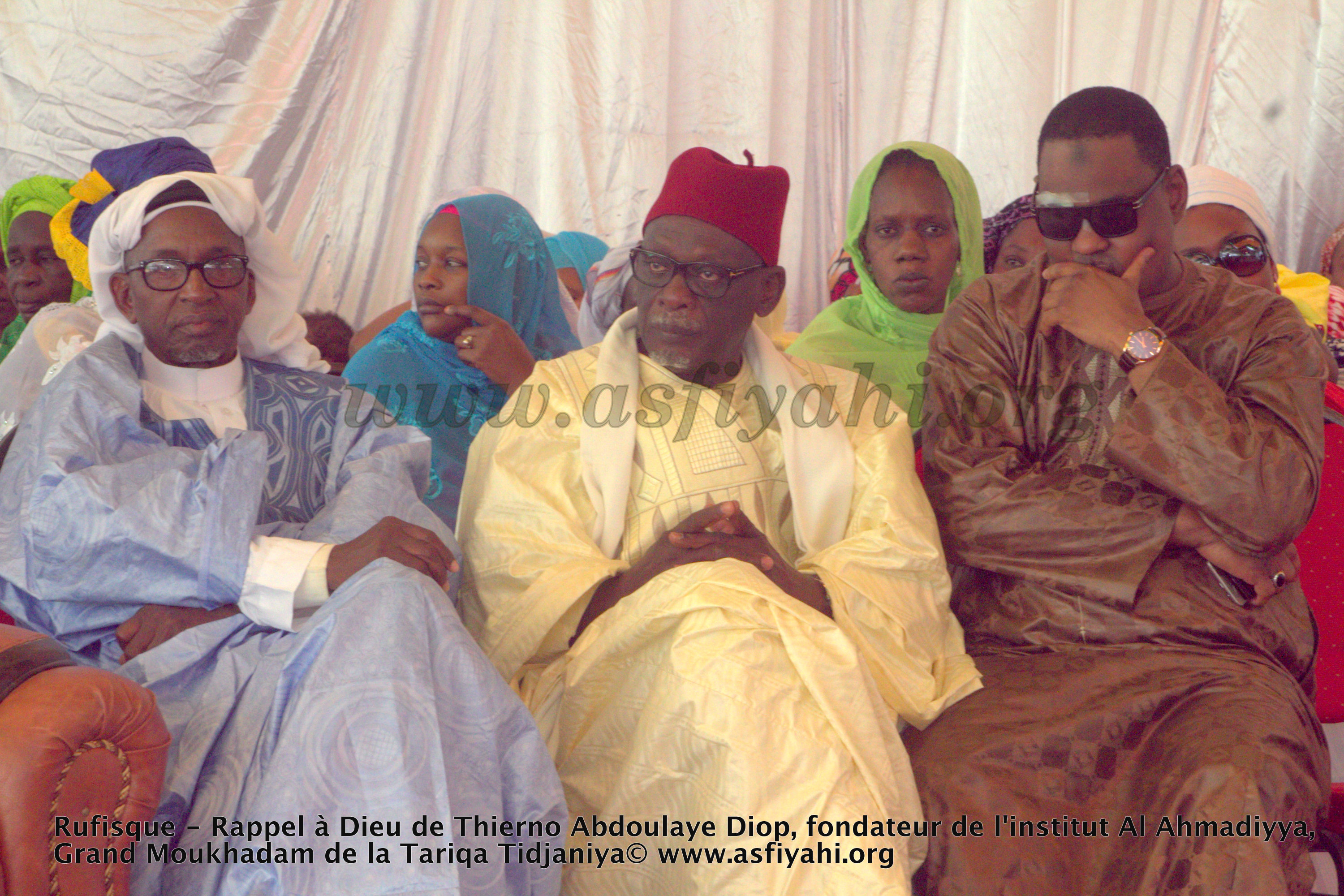 PHOTOS - Les images de la présentation de Condoléances du President Macky Sall chez Thierno Abdoulaye Diop, fondateur de l'institut Al Ahmadiyya