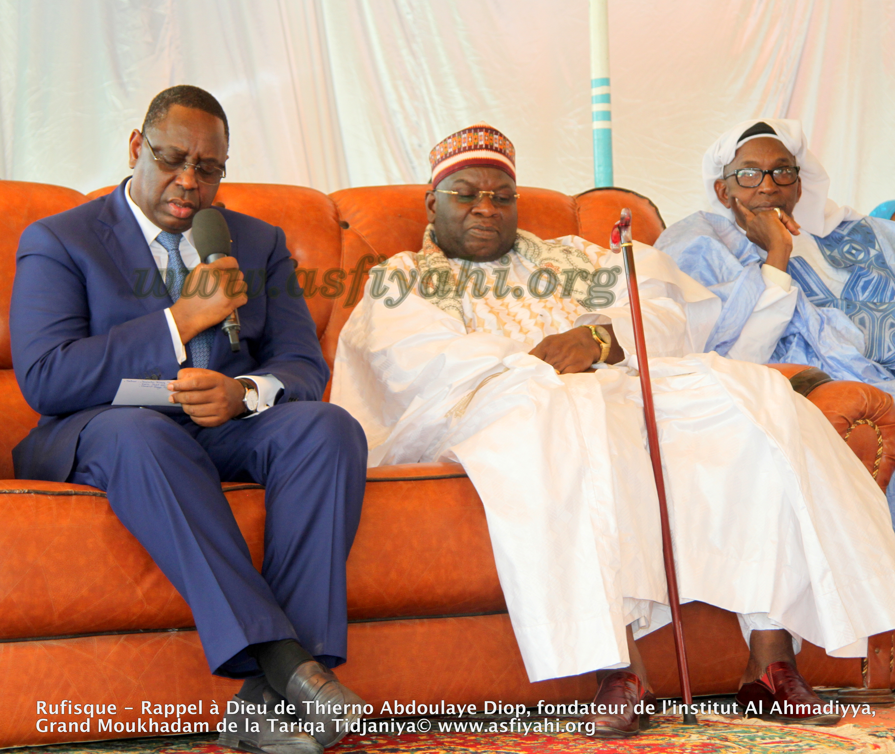 PHOTOS - Les images de la présentation de Condoléances du President Macky Sall chez Thierno Abdoulaye Diop, fondateur de l'institut Al Ahmadiyya
