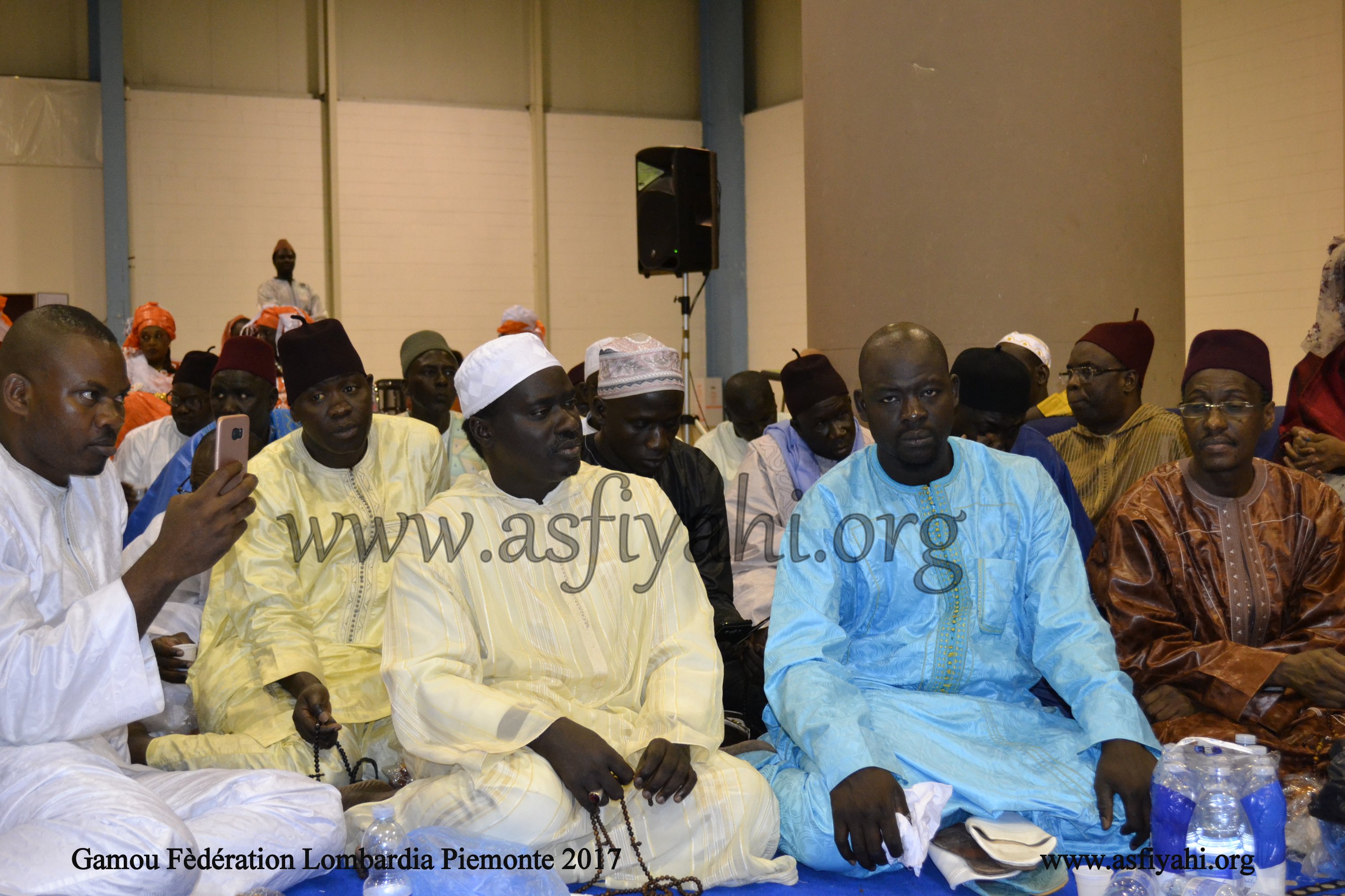 PHOTO - ITALIE - VARESE : Gamou Fédération des Dahiras Tidianes Lombardia Piemonte (Varese Sesto-Torino-Vercelli-Gozzano-Pavia Voghera)