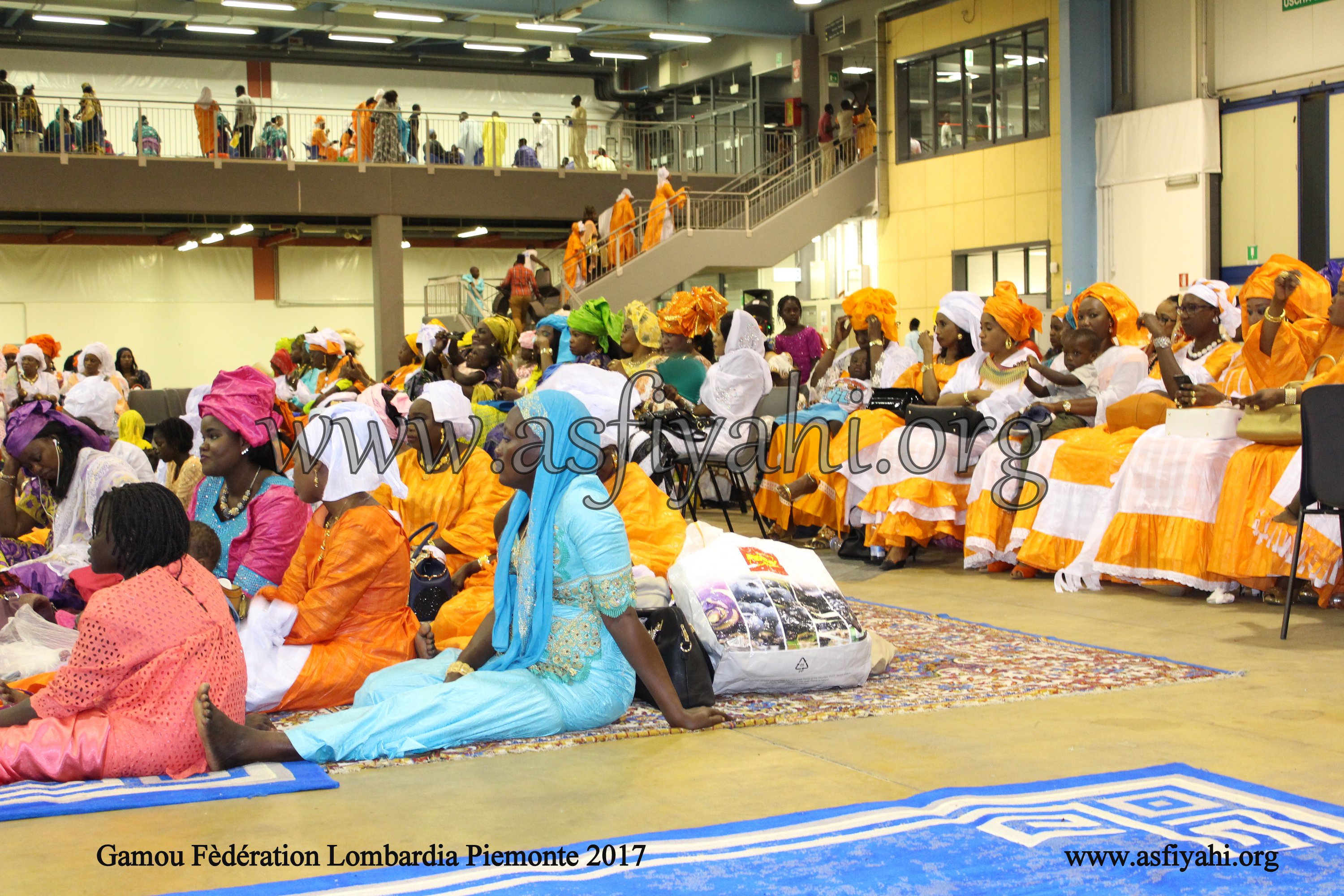 PHOTO - ITALIE - VARESE : Gamou Fédération des Dahiras Tidianes Lombardia Piemonte (Varese Sesto-Torino-Vercelli-Gozzano-Pavia Voghera)