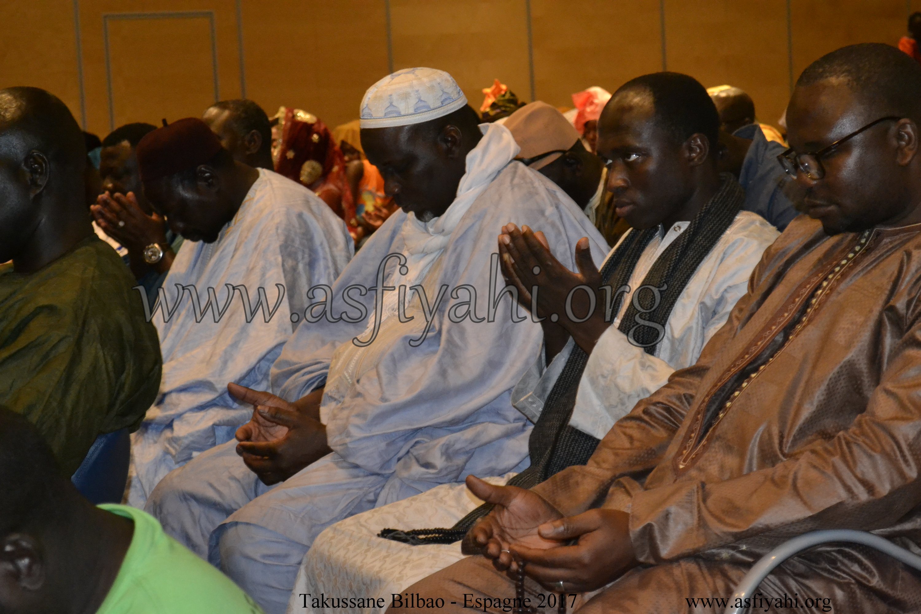 PHOTO - ESPAGNE - BILBAO : Les images du Takoussan Serigne Babacar Sy (rta) du Dahiratoul Moutahabin Filahi de Bilbao 