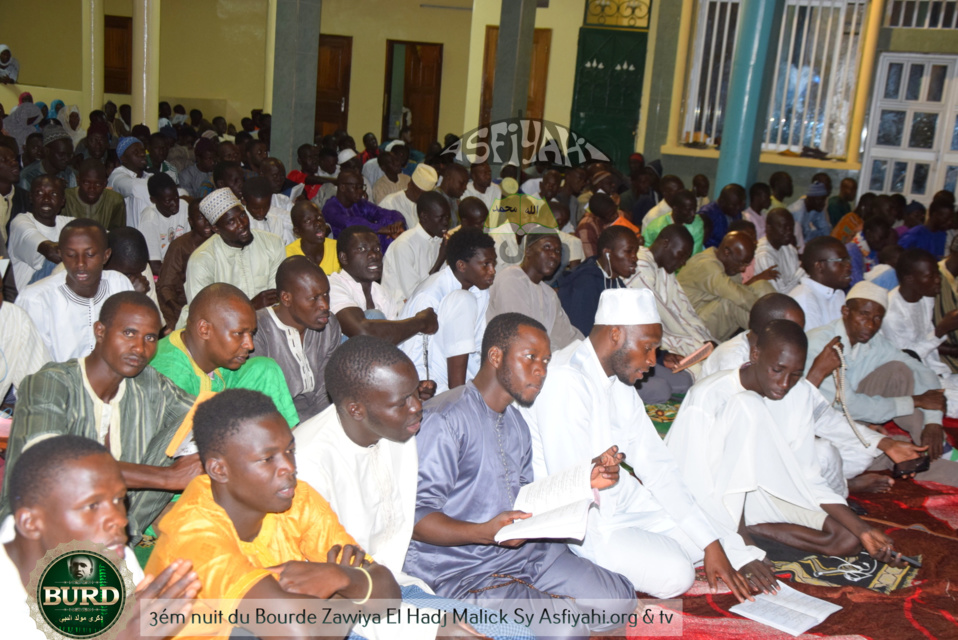 PHOTOS - GAMOU TIVAOUANE 2017 - Les Images de la troisième nuit du Bourde a la Zawiya El Hadj Malick Sy