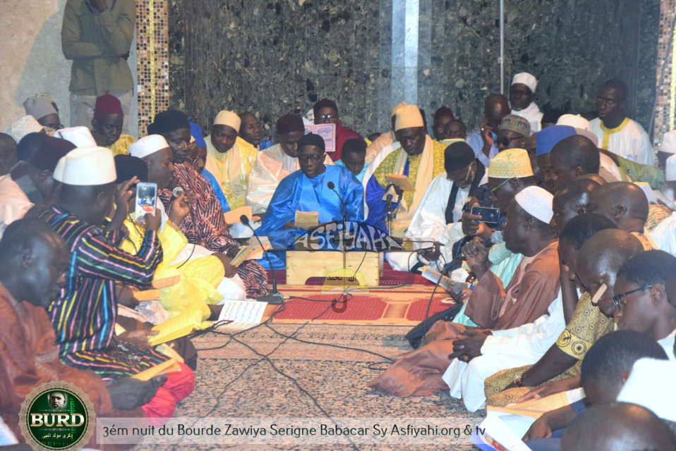 PHOTOS - GAMOU TIVAOUANE 2017 - Les Images de la troisième nuit du Bourde à la Zawiya Serigne Babacar SY