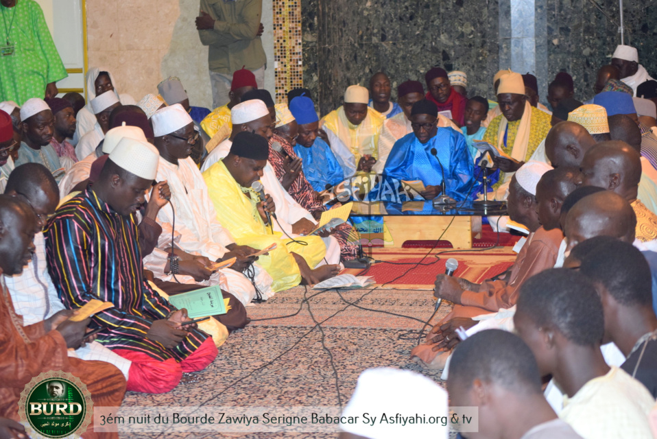 PHOTOS - GAMOU TIVAOUANE 2017 - Les Images de la troisième nuit du Bourde à la Zawiya Serigne Babacar SY