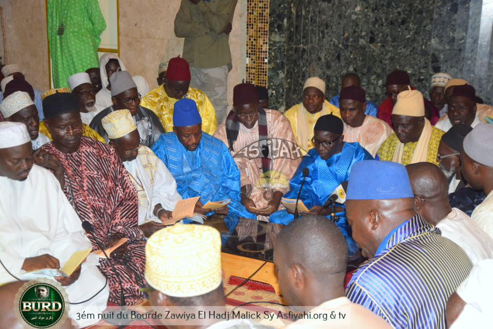 PHOTOS - GAMOU TIVAOUANE 2017 - Les Images de la troisième nuit du Bourde à la Zawiya Serigne Babacar SY