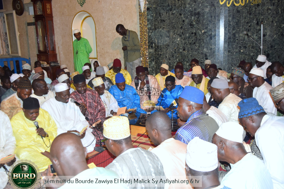 PHOTOS - GAMOU TIVAOUANE 2017 - Les Images de la troisième nuit du Bourde à la Zawiya Serigne Babacar SY